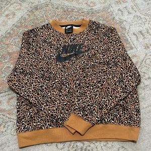 Nike Womens sweatshirt never worn Size Small